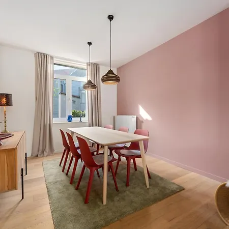 펜션 Prachtig, Moderne En Stijlvolle Gezinswoning 6p 오스텐드